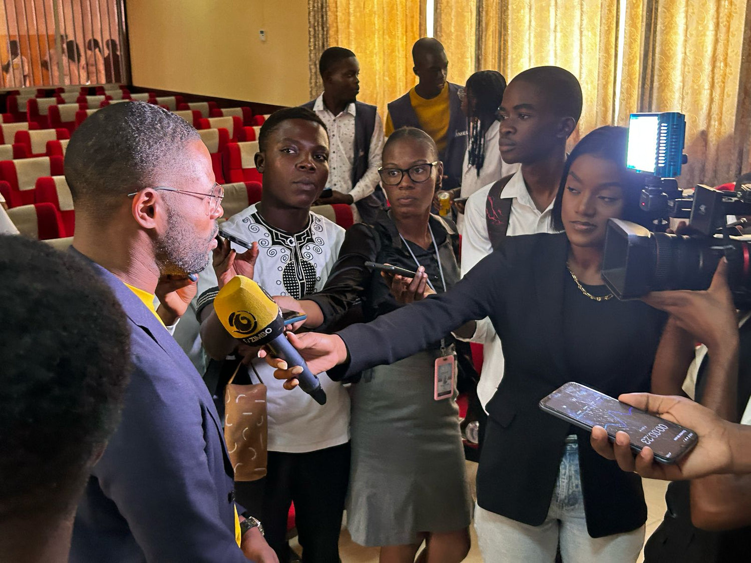 WELWITSCHIA HOSTS “EDUCATION IS PREVENTION” TALK AND DONATES MOSQUITO NETS TO LUANDA HOSPITALS ON WORLD MALARIA DAY